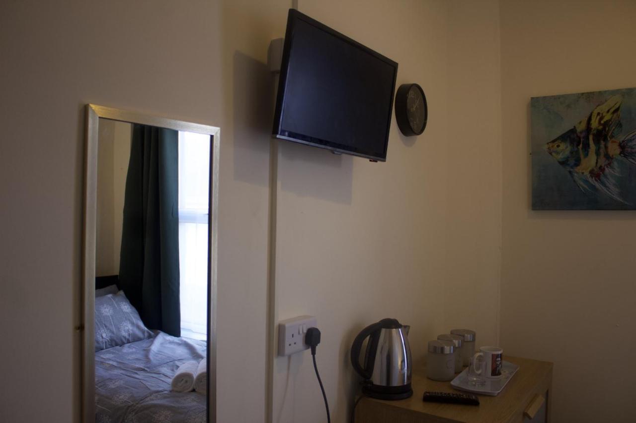 Elm Tree Guest House Уестън сюпър Меър Екстериор снимка