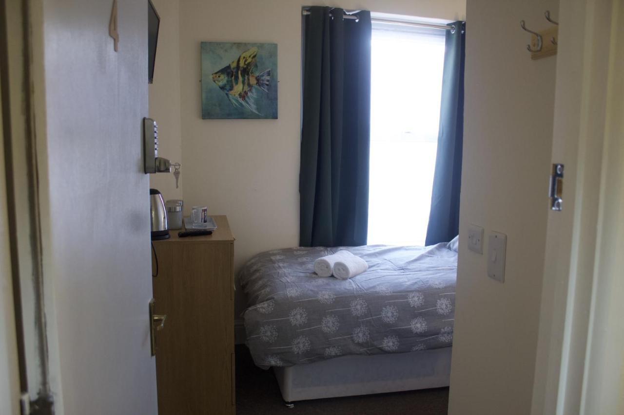 Elm Tree Guest House Уестън сюпър Меър Екстериор снимка