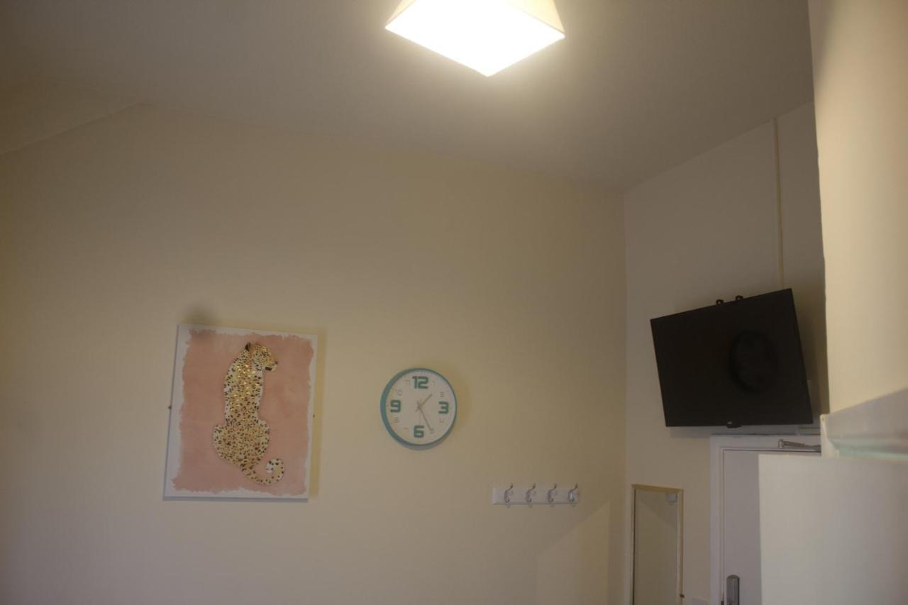 Elm Tree Guest House Уестън сюпър Меър Екстериор снимка