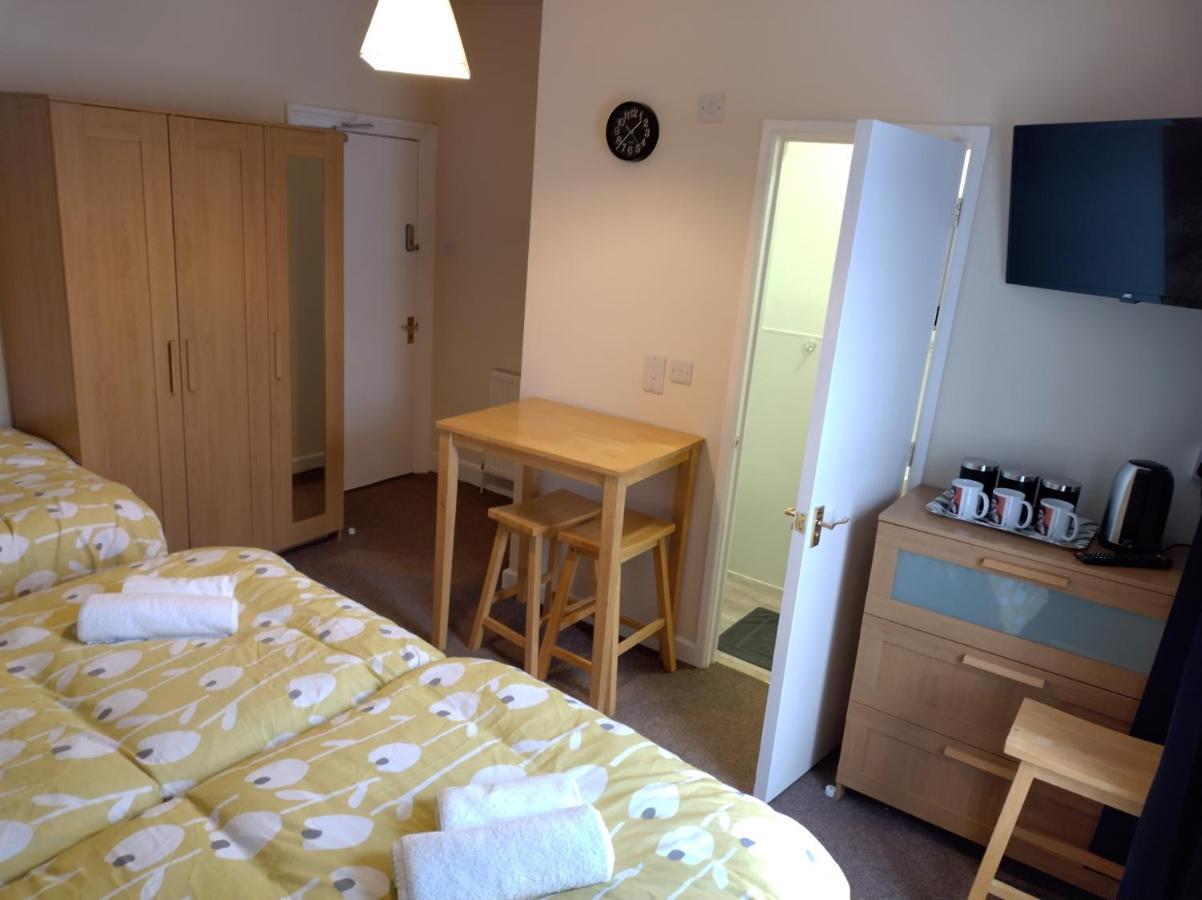 Elm Tree Guest House Уестън сюпър Меър Екстериор снимка