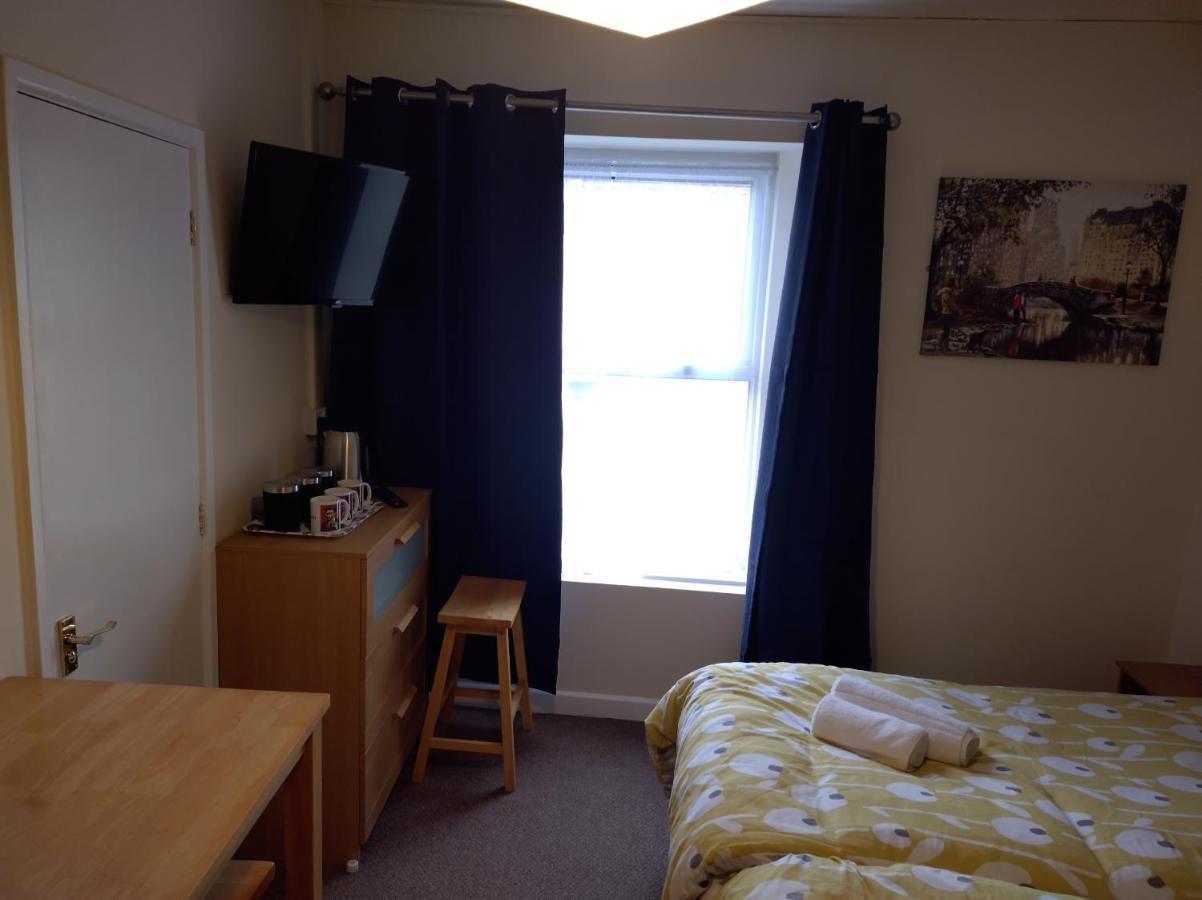 Elm Tree Guest House Уестън сюпър Меър Екстериор снимка